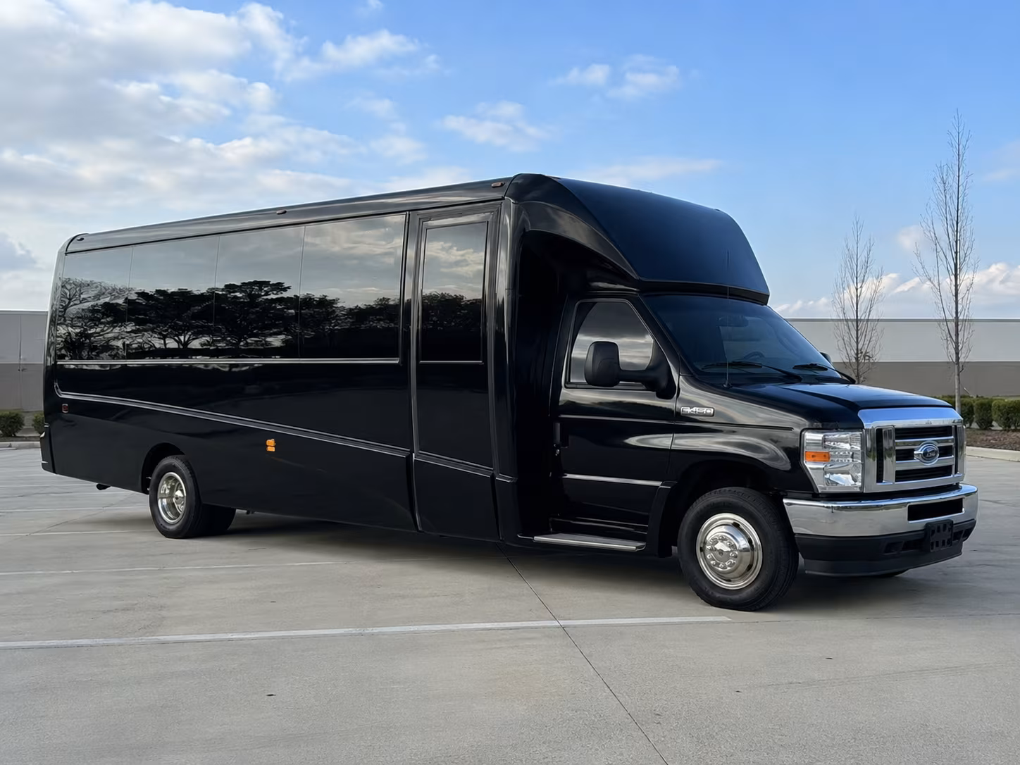 cleveland parking shuttle and park and ride bus rentals