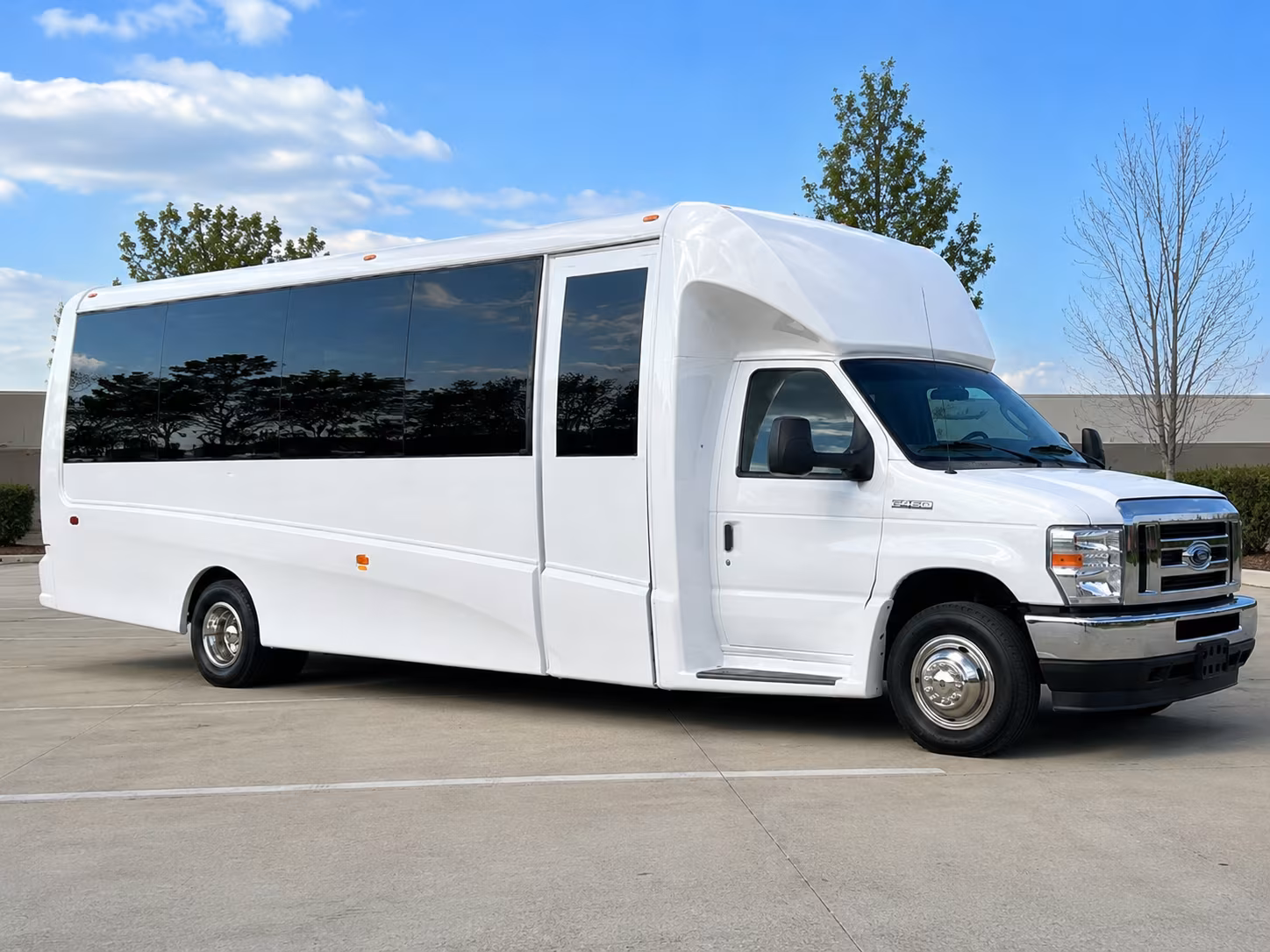 guest shuttles to the wine spot and wedding venues around cleveland