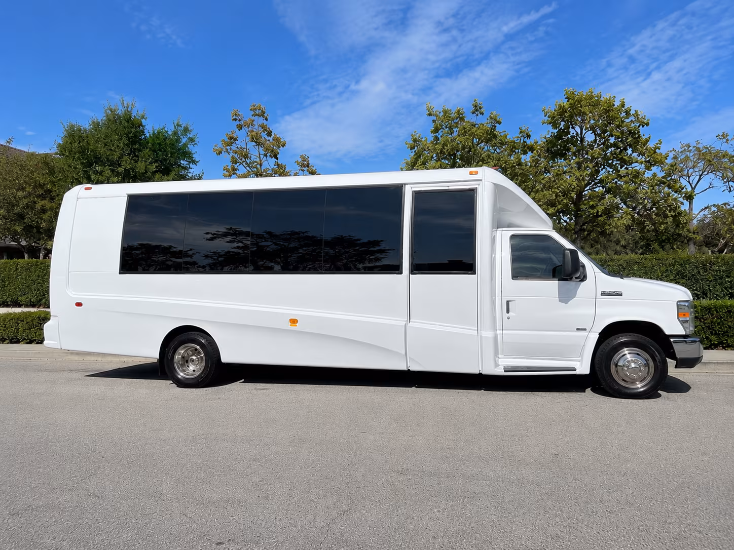 winery tour bus rentals from cleveland to madison